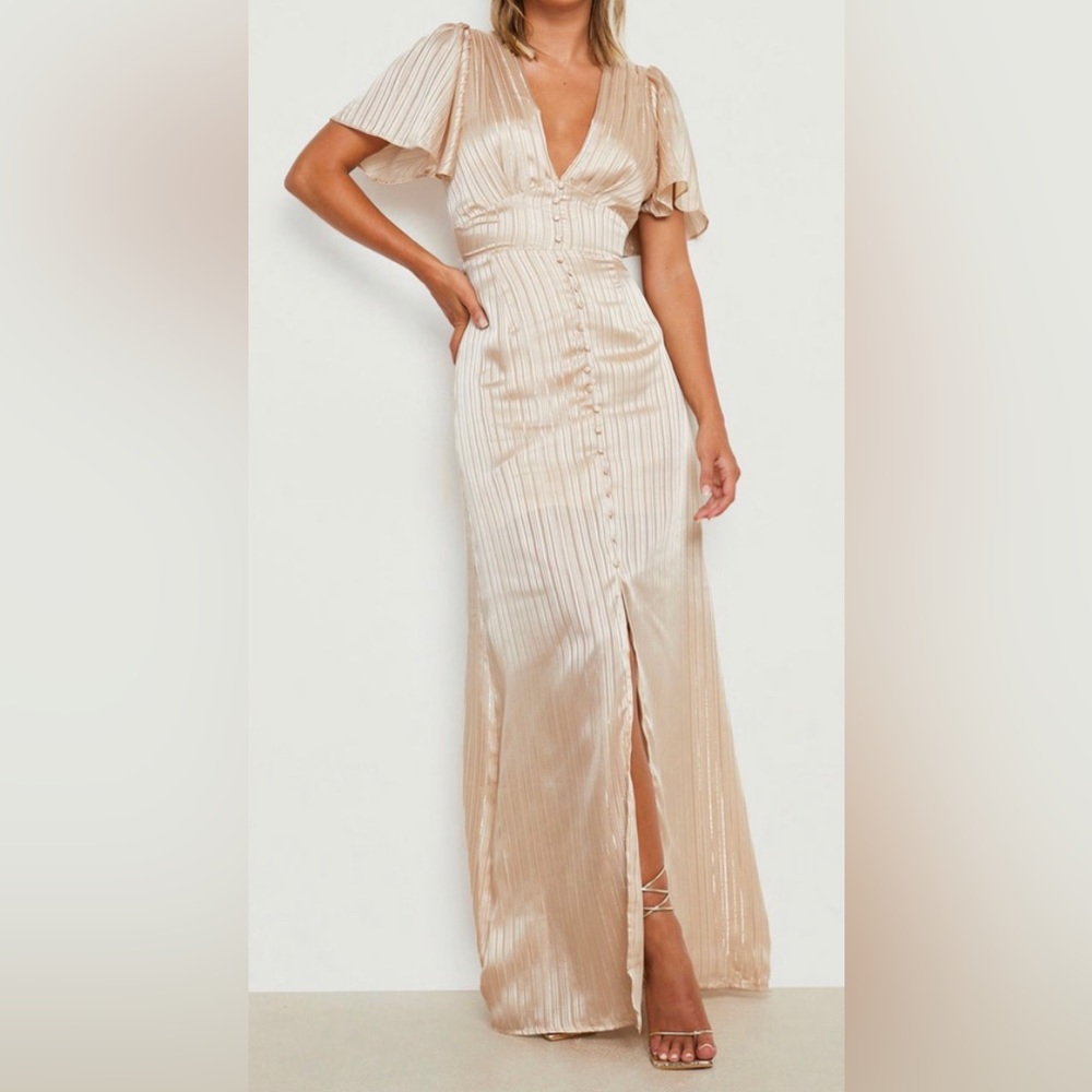 SATIN BUTTON DETAIL MAXI DRESS size M never worn new with tags